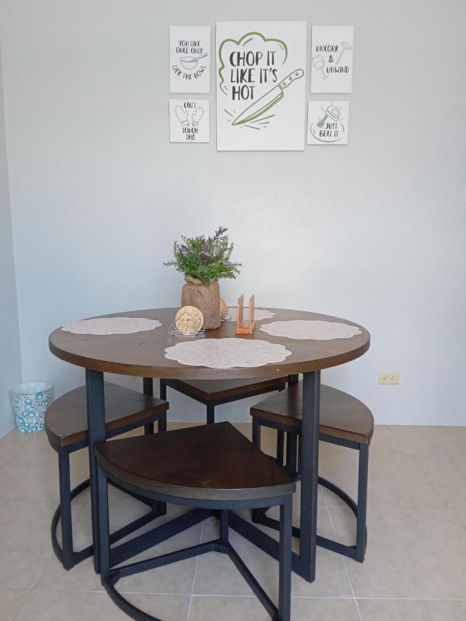 Michand Guest Apartments- Cozy One Or Two Bedroom- 5 Walk Minutes From Airport 10 Mins Drive To Oistins Or Beach Christ Church Kültér fotó